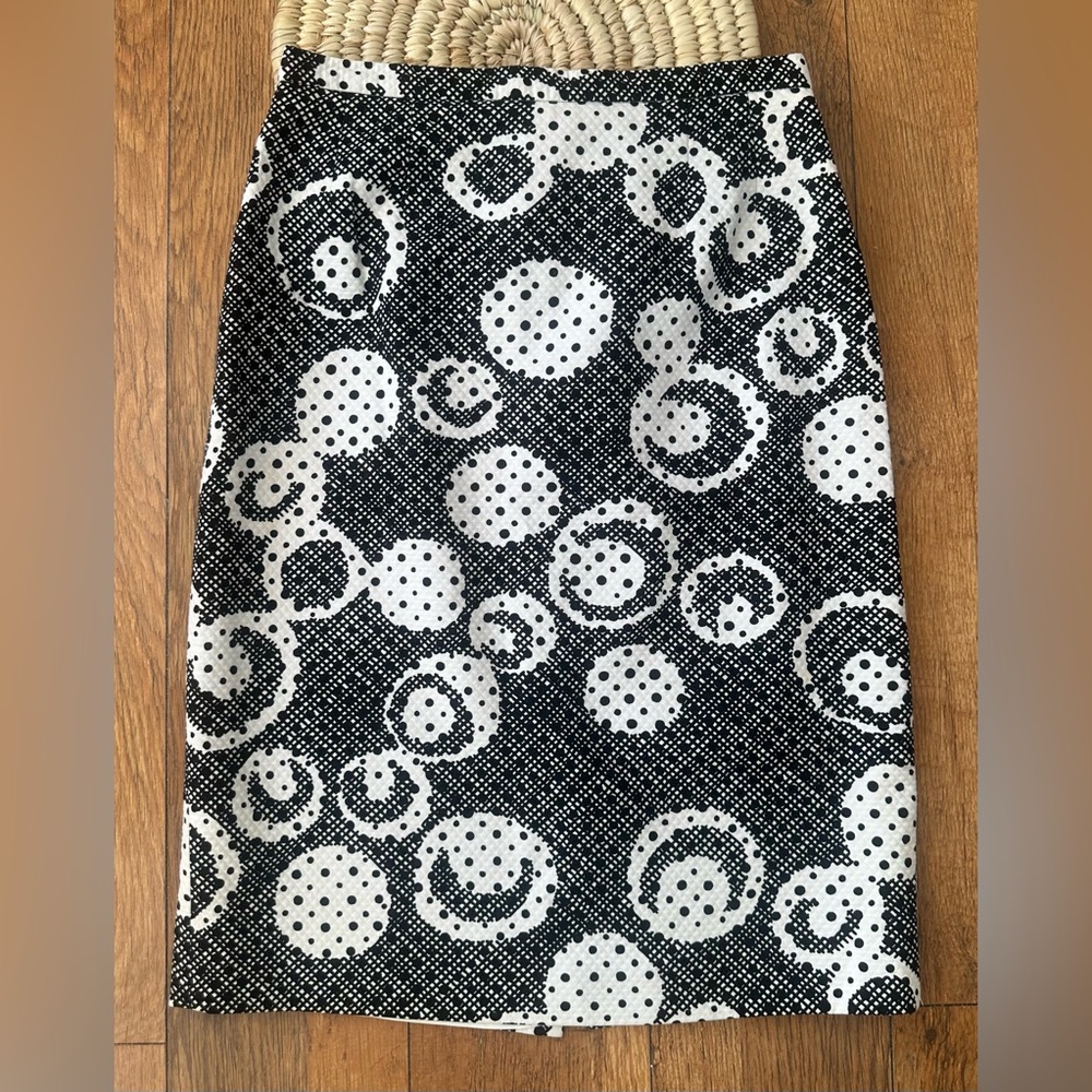 Rickie Freeman for Teri Jon Black and White Polka Dot Patterned Pencil Skirt
